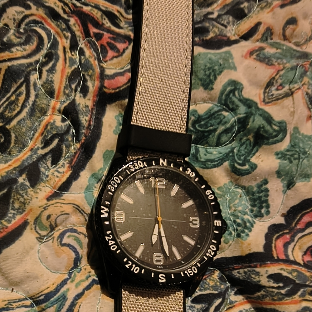 Accutime Watch Corp Men’s 10 Inch Watch Rubber Band Not Working